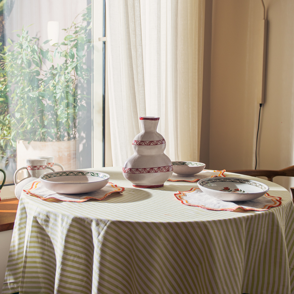Leafline Vase - Ellie Home