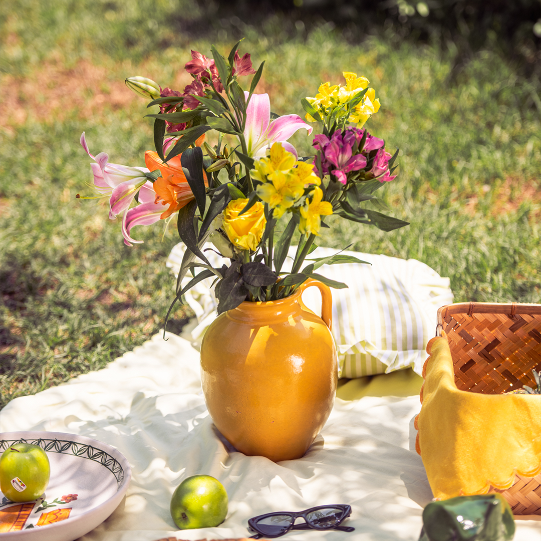 Soft Breeze Vase - Ellie Home