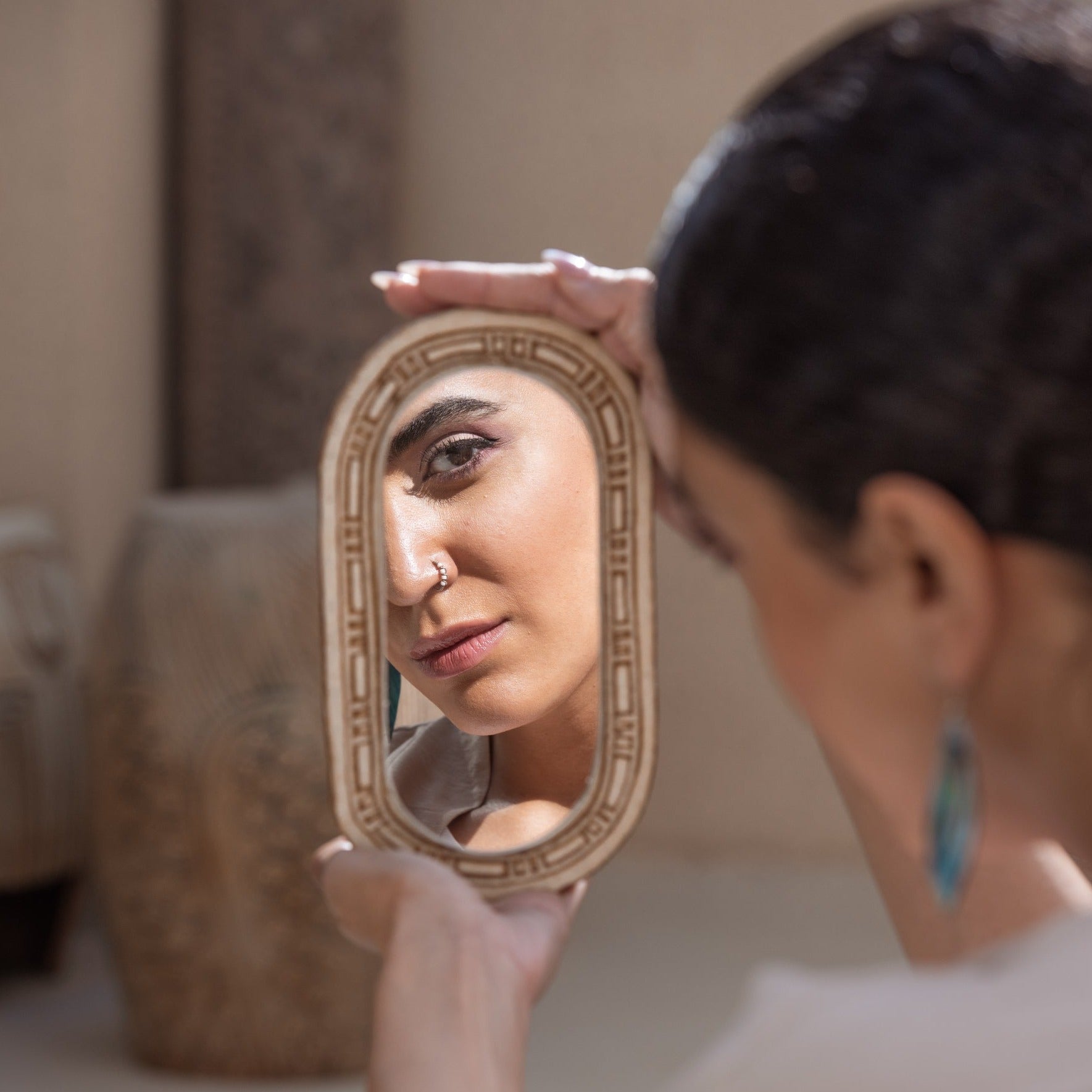 Cleopatra's Gaze Mirror - Ellie Home