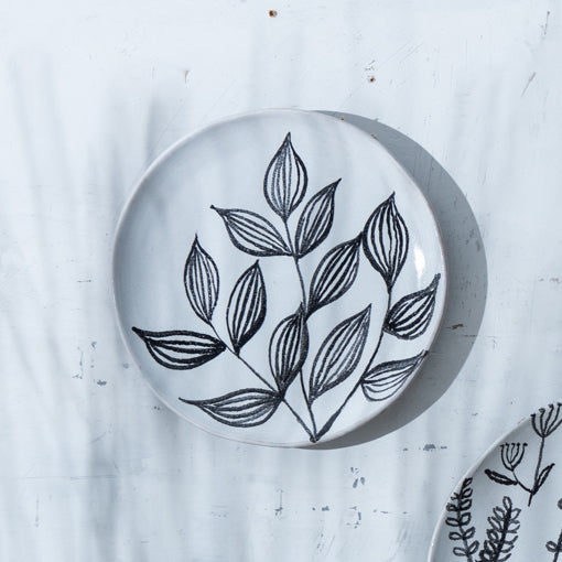 Monochrome Wall Plates - Ellie Home