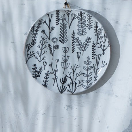 Monochrome Wall Plates - Ellie Home