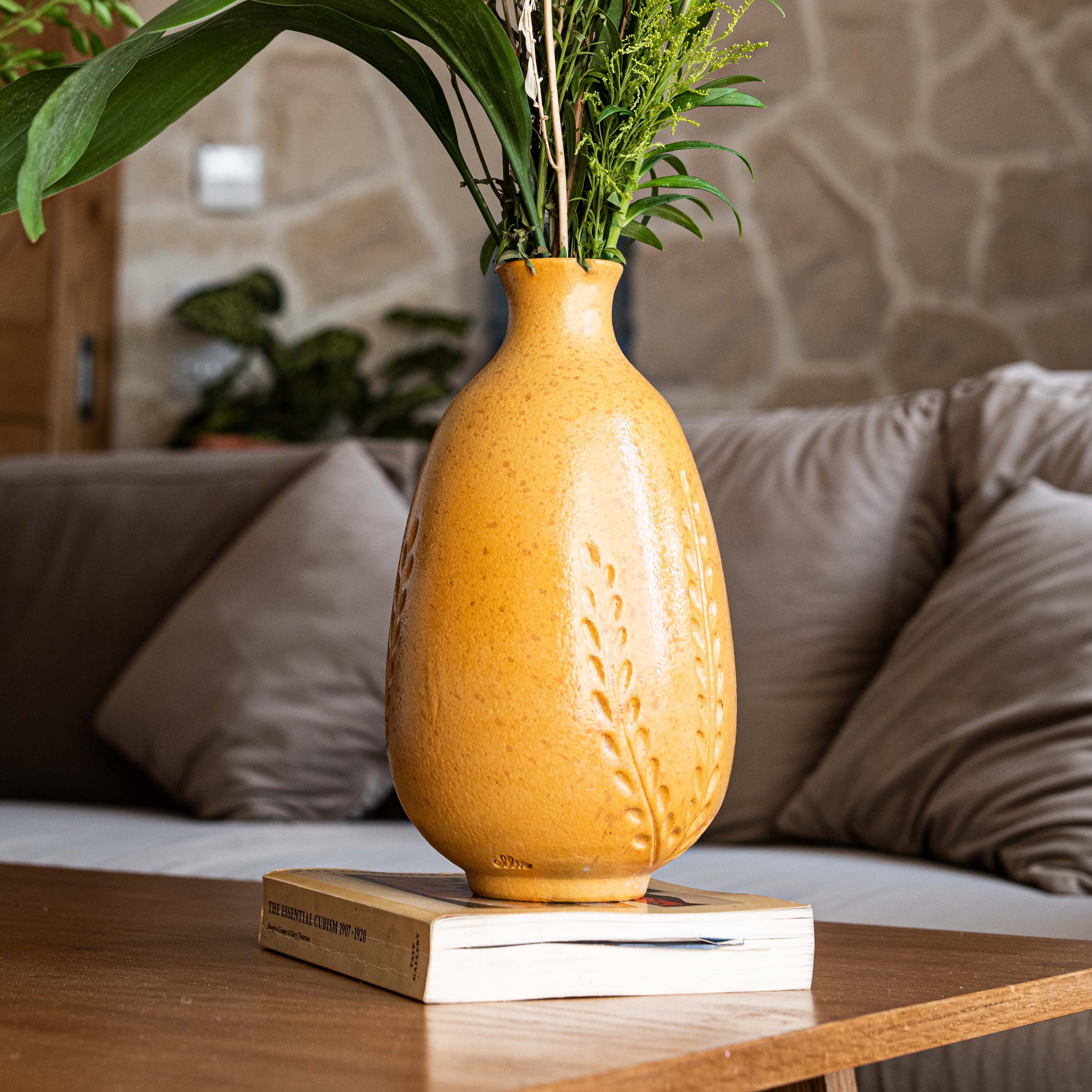 Falling Leaves Vase - Ellie Home
