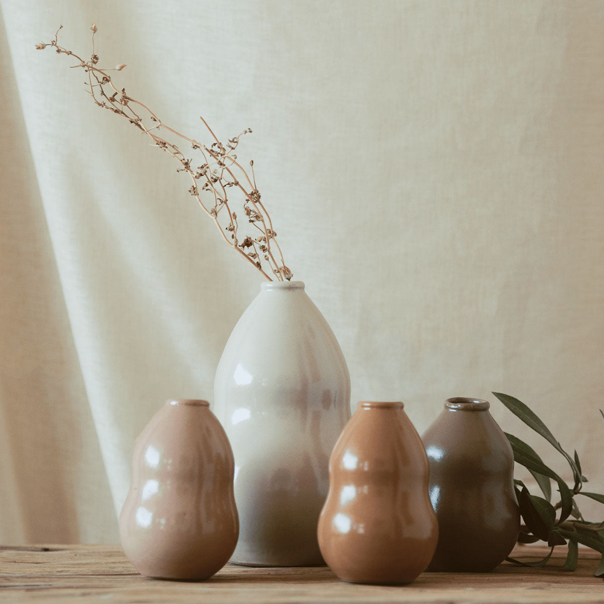 Skin Curvy Vase - Ellie Home