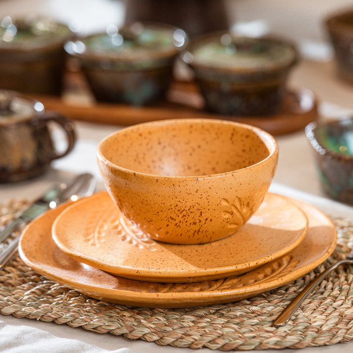 Falling Leaves Dinner Set